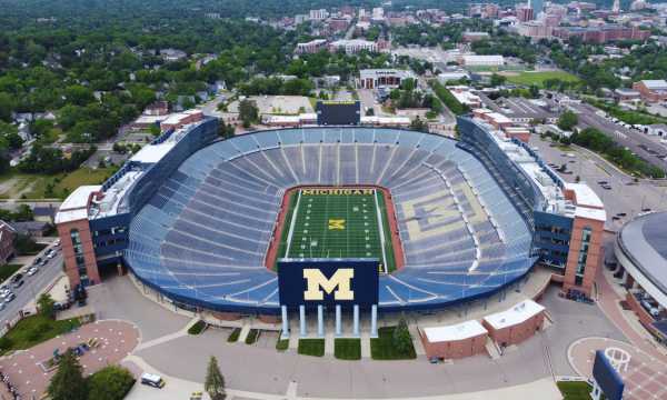 Curiosities-About-the-Largest-Football-Stadiums-in-the-World-1.jpg